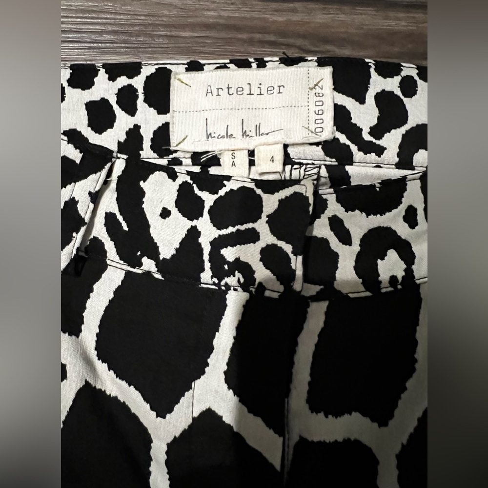 Nicole Miller Women's Black and White Animal print - Picture 5 of 7